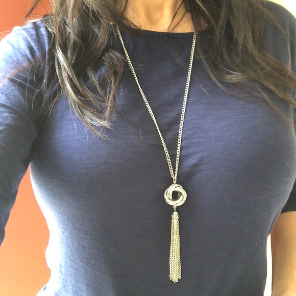 Jewelry - NEW Tassel knot necklace